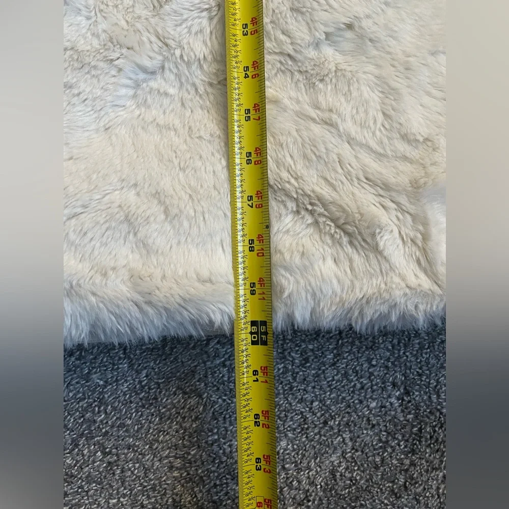 Pottery barn teen fur sleeping bag - Picture 6 of 7